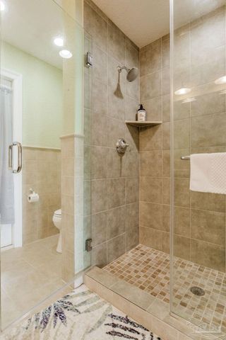 10111 Sinton Dr, Pensacola, FL 32507