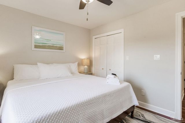 10111 Sinton Dr, Pensacola, FL 32507