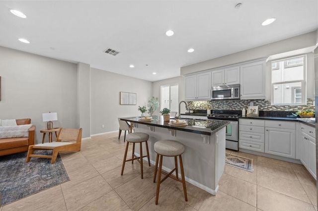 2491 Antlers Way, San Marcos, CA 92078