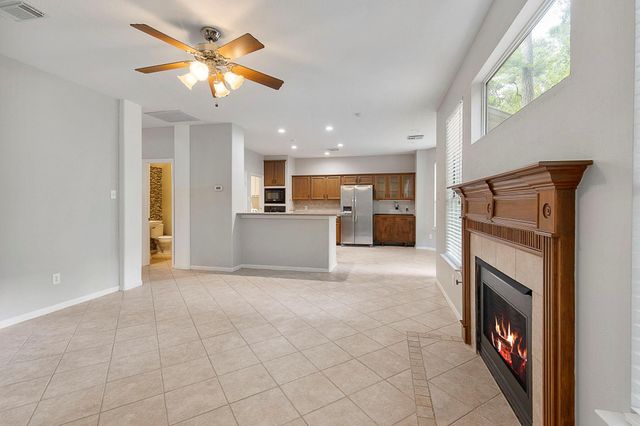 150 W Bristol Oak Circle, The Woodlands, TX 77382