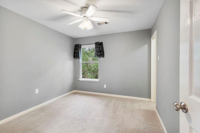150 W Bristol Oak Circle, The Woodlands, TX 77382
