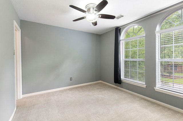 150 W Bristol Oak Circle, The Woodlands, TX 77382