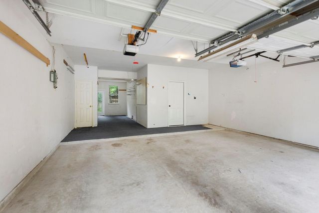 150 W Bristol Oak Circle, The Woodlands, TX 77382