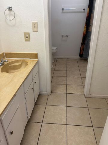 1221 Houston Streets 4, Rosenberg, TX 77471