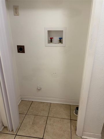 1221 Houston Streets 4, Rosenberg, TX 77471