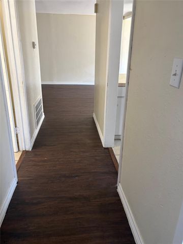 1221 Houston Streets 4, Rosenberg, TX 77471