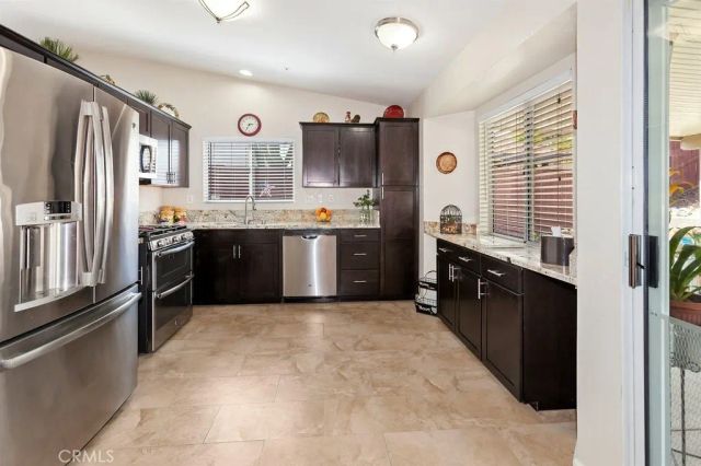 2058 W Fairview Drive, Rialto, CA 92377