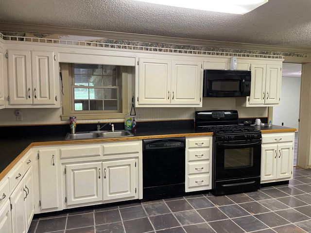 2180 Malvern Road, Arkadelphia, AR 71923