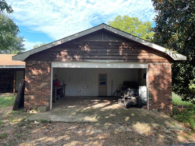 2180 Malvern Road, Arkadelphia, AR 71923