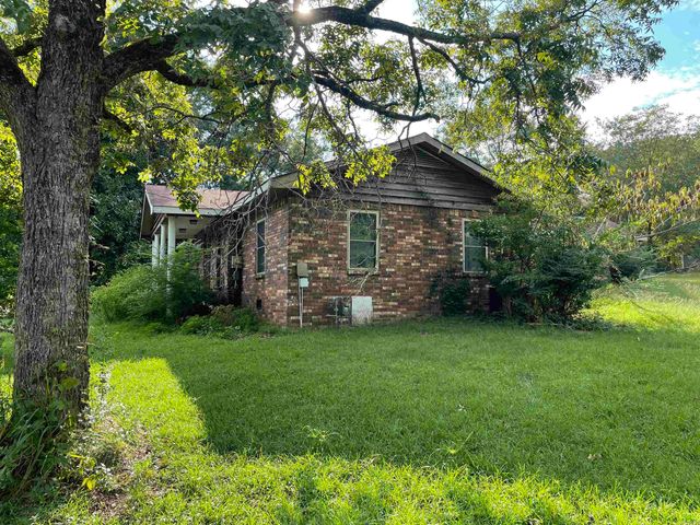 2180 Malvern Road, Arkadelphia, AR 71923