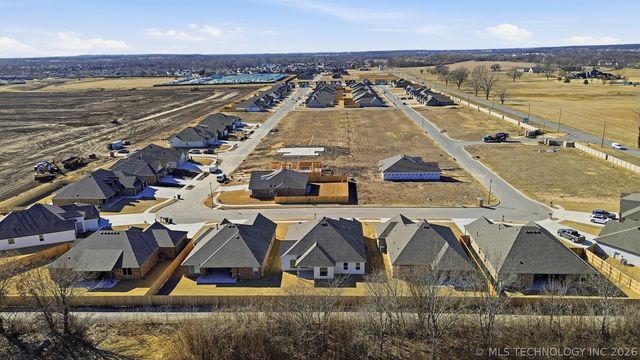 13135 S 105th East Avenue, Bixby, OK 74008