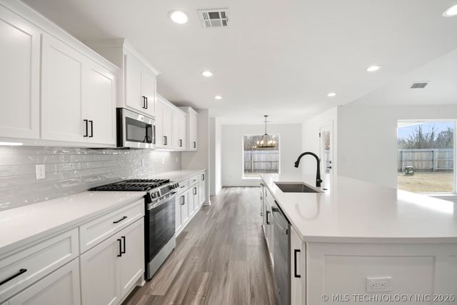 13135 S 105th East Avenue, Bixby, OK 74008