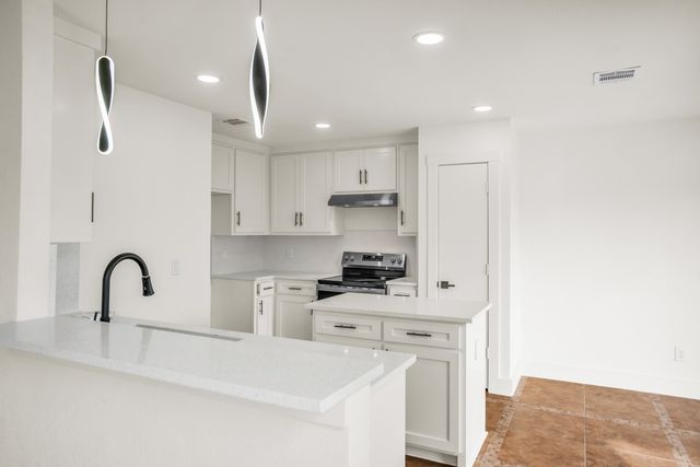 703 Meadowcreek Court, Garland, TX 75043