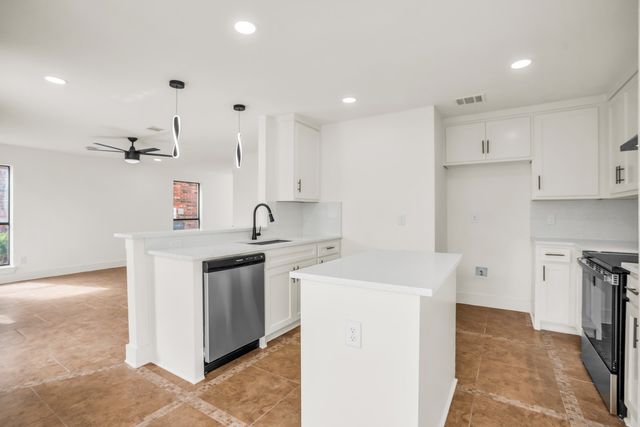 703 Meadowcreek Court, Garland, TX 75043