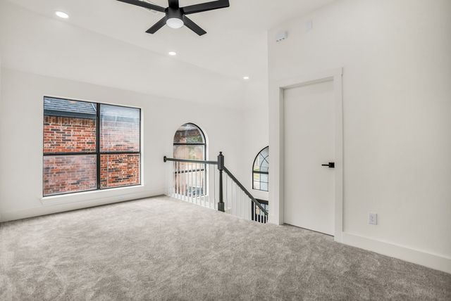 703 Meadowcreek Court, Garland, TX 75043