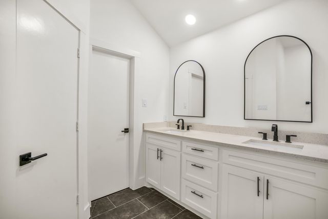 703 Meadowcreek Court, Garland, TX 75043