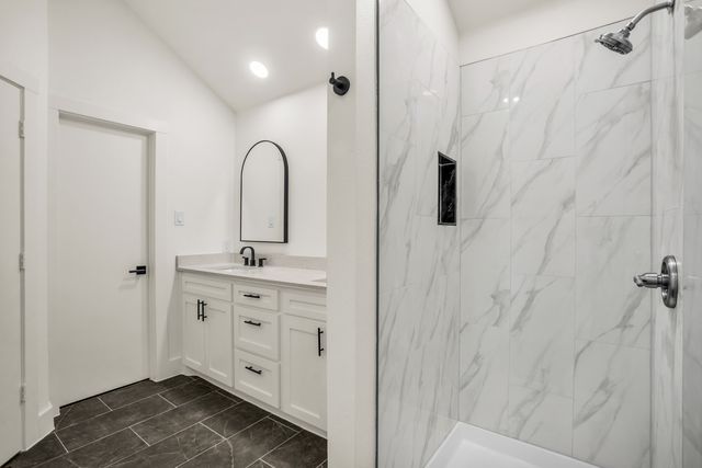 703 Meadowcreek Court, Garland, TX 75043