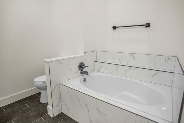 703 Meadowcreek Court, Garland, TX 75043