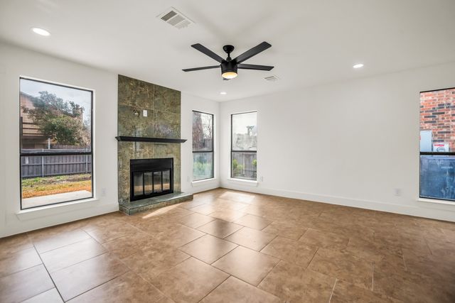 703 Meadowcreek Court, Garland, TX 75043