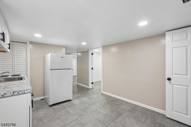 155 Hayward Pl, Wallington Boro, NJ 07057