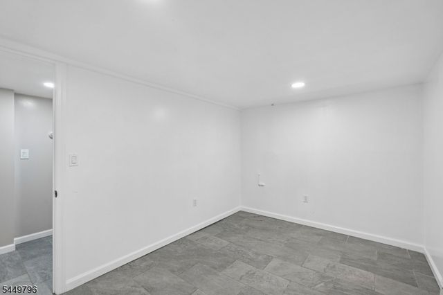 155 Hayward Pl, Wallington Boro, NJ 07057
