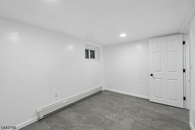 155 Hayward Pl, Wallington Boro, NJ 07057