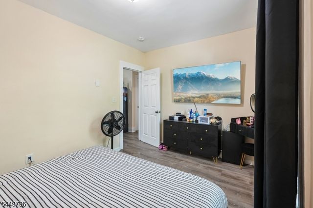155 Hayward Pl, Wallington Boro, NJ 07057