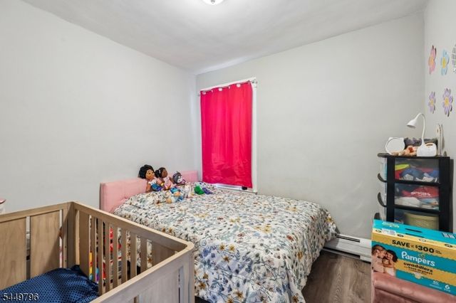 155 Hayward Pl, Wallington Boro, NJ 07057