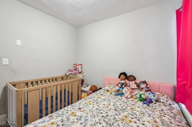 155 Hayward Pl, Wallington Boro, NJ 07057