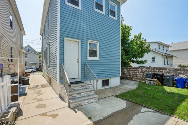 155 Hayward Pl, Wallington Boro, NJ 07057