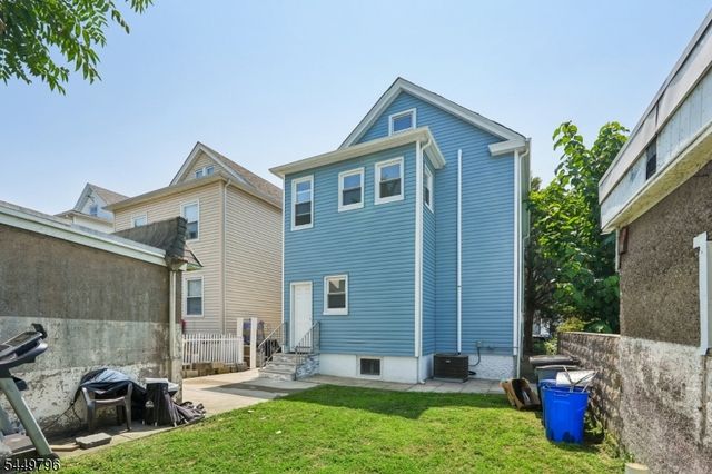 155 Hayward Pl, Wallington Boro, NJ 07057