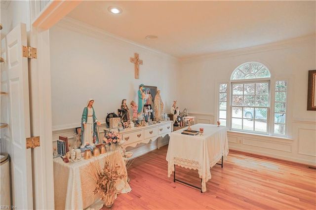 315 Wormley Creek DR, Yorktown, VA 23692