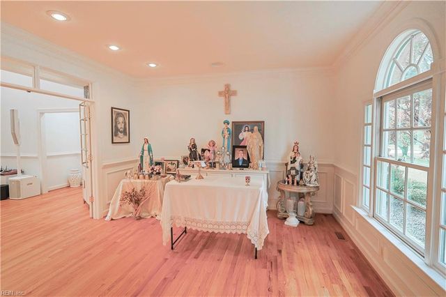 315 Wormley Creek DR, Yorktown, VA 23692