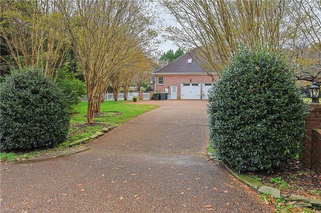 315 Wormley Creek DR, Yorktown, VA 23692