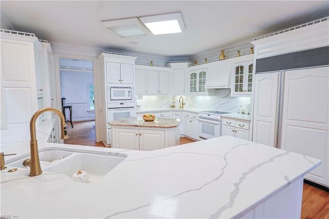 315 Wormley Creek DR, Yorktown, VA 23692