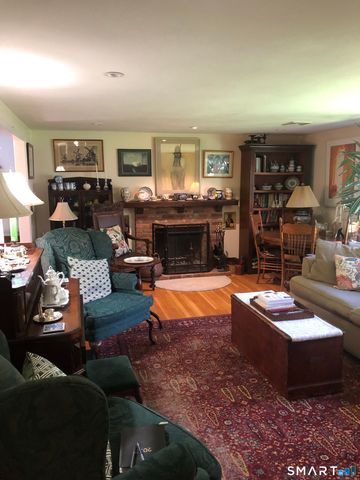 3 Short Lane, Simsbury, CT 06070