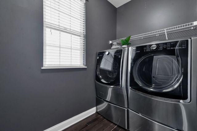 1669 Forest View Drive, Pataskala, OH 43062