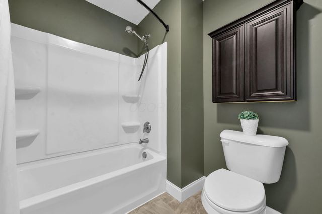 1669 Forest View Drive, Pataskala, OH 43062