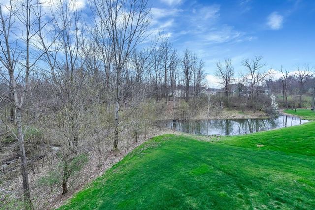 1669 Forest View Drive, Pataskala, OH 43062