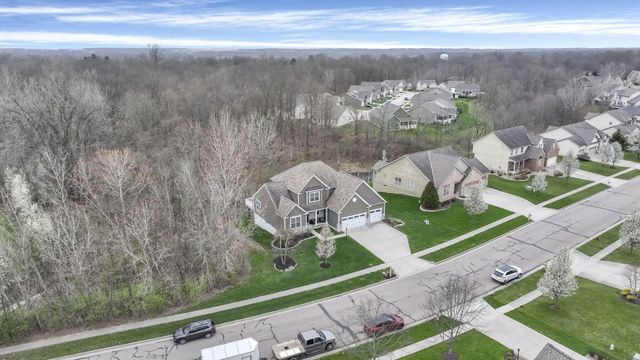 1669 Forest View Drive, Pataskala, OH 43062