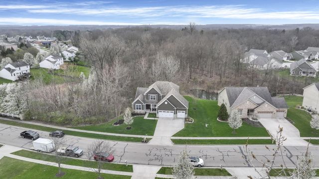 1669 Forest View Drive, Pataskala, OH 43062