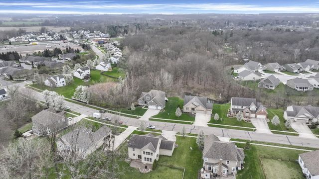 1669 Forest View Drive, Pataskala, OH 43062