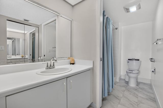 1500 SW 131st Avenue 410N, Pembroke Pines, FL 33027