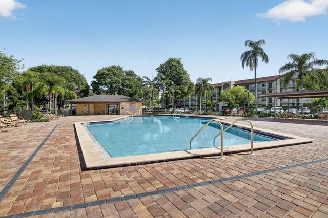 1500 SW 131st Avenue 410N, Pembroke Pines, FL 33027