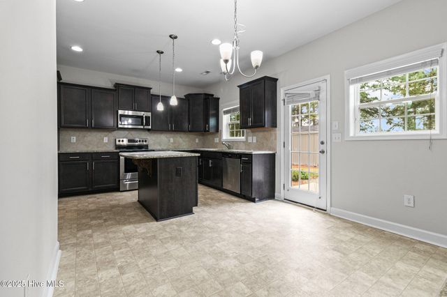 4055 Irwin Drive, Aberdeen, NC 28315