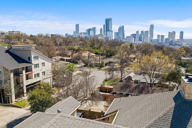 1910 Robbins PL 311, Austin, TX 78705