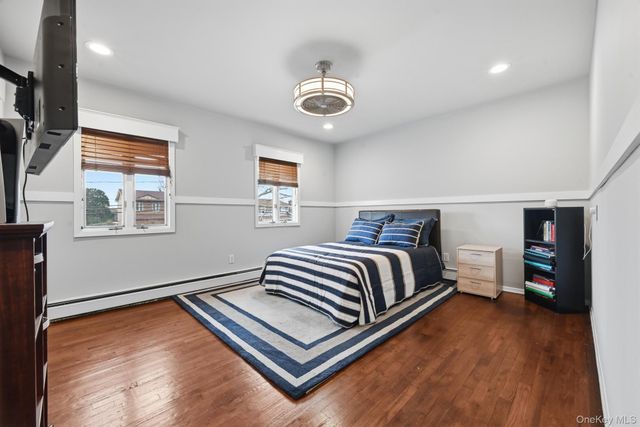 2635 S Seamans Neck Road, Seaford, NY 11783