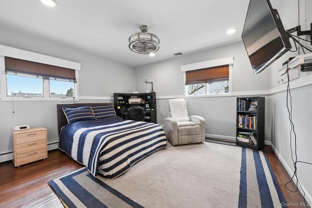 2635 S Seamans Neck Road, Seaford, NY 11783