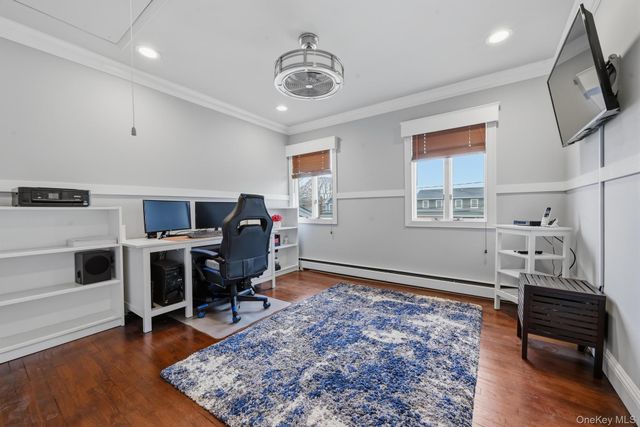 2635 S Seamans Neck Road, Seaford, NY 11783