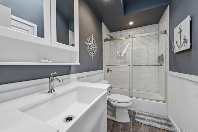 2635 S Seamans Neck Road, Seaford, NY 11783